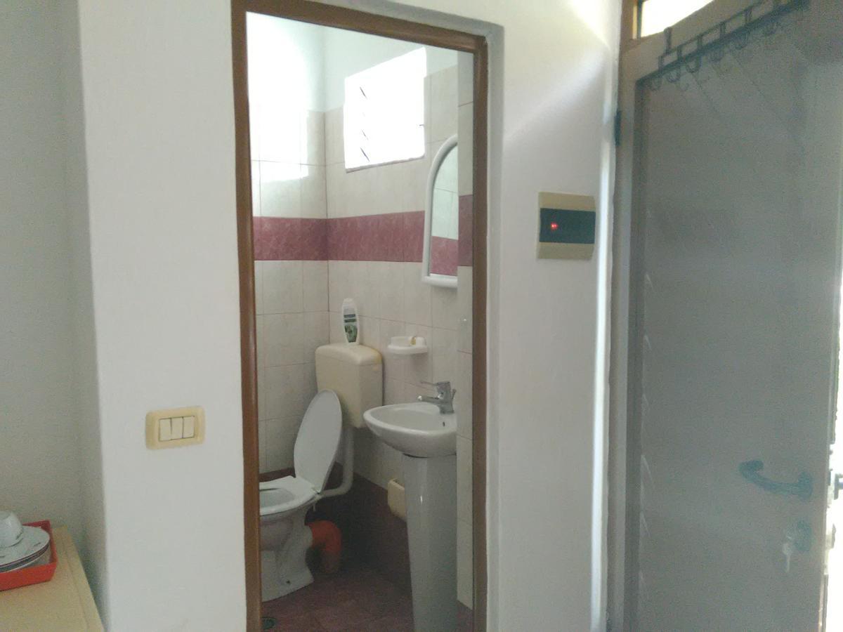 Camping Late Gjirokastër Exterior foto